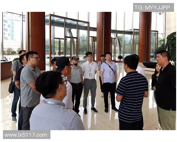 EDG战队边路渗透策略解析与CSGO热点动态探讨